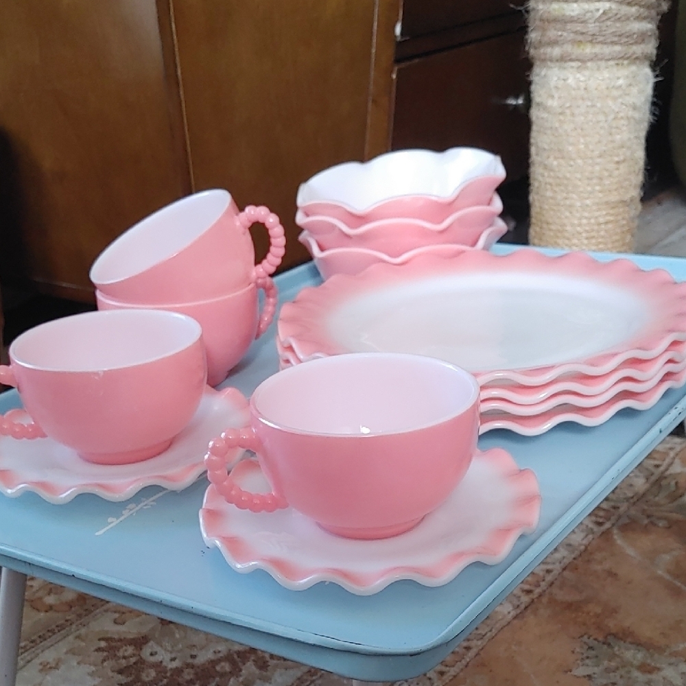 Vintage Hazel-Atlas Pink Crinoline Ripple Milk Glass Dish Set